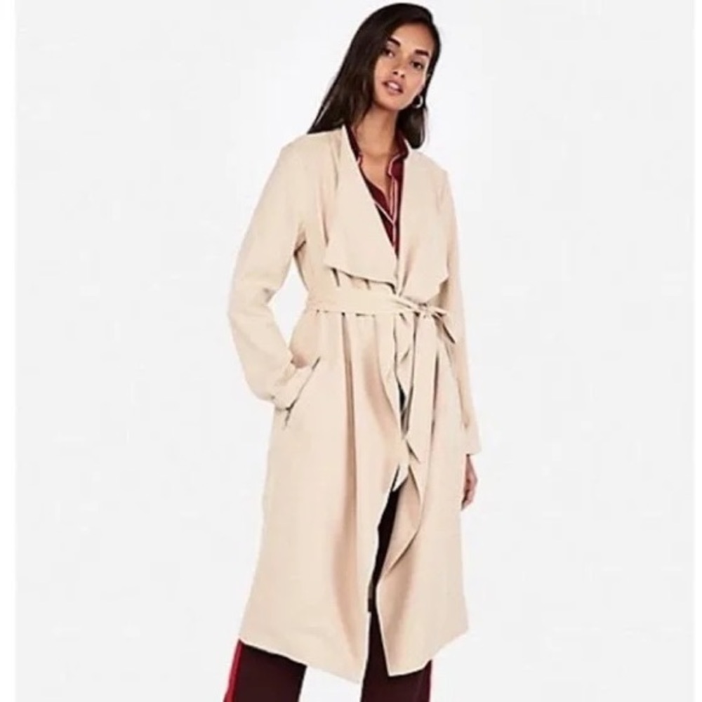 Express Belted Flyaway Soft Tan Trench Coat. NWT. Size Medium.